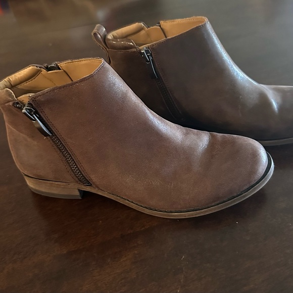 Franco Sarto Keegan Brown Leather Booties Size 7.5 - Picture 2 of 6